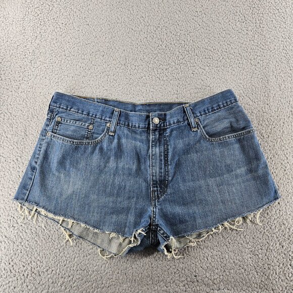 Levis 514 Denim Shorts Womens 38 Blue Distressed Cut Off Raw Hem Classic Jean - Picture 1 of 16